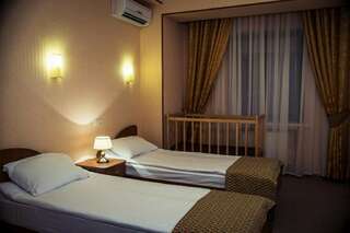 Гостиница Голден Алушта STANDARD B (СТАНДАРТ БЕЗ БАЛКОНА)-1