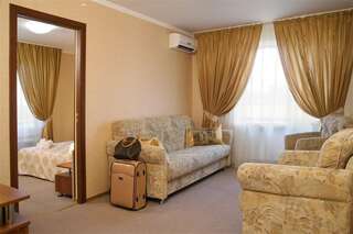 Гостиница Голден Резорт Алушта SUITE (ЛЮКС)-2
