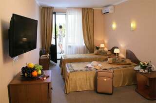 Гостиница Голден Резорт Алушта COMFORT (ДВУХМЕСТНЫЙ «КОМФОРТ»)-1